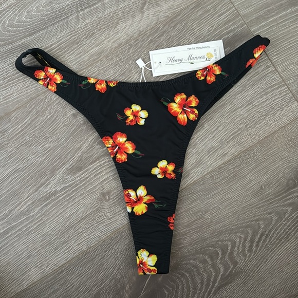‘MISS HAWAII’ Thong Bottom - Picture 2 of 8